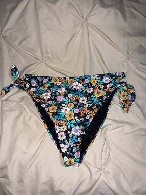 O'Neill Marga Floral Side Tie Bikini Bottoms Size Large